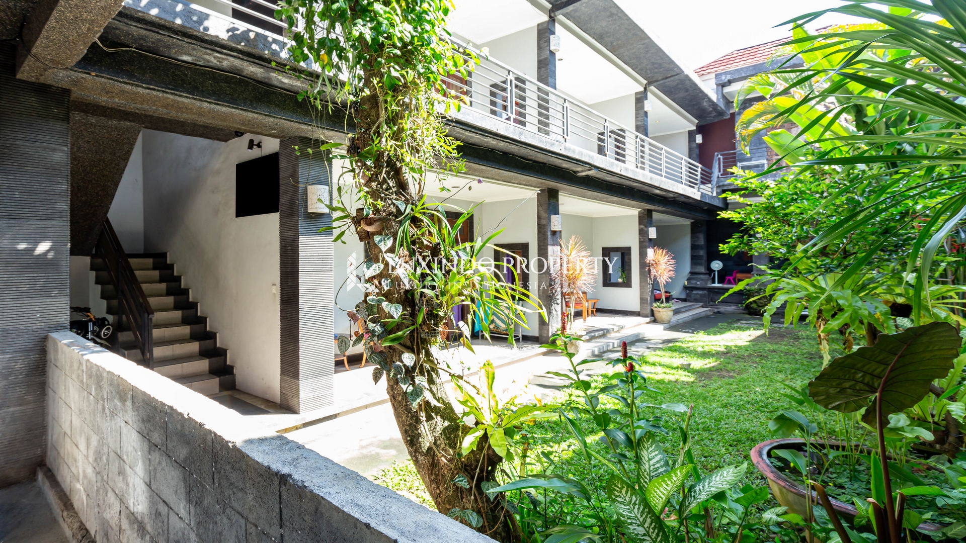SEMINYAK – 21-ROOM GUEST HOUSE WITH TRADITIONAL BALINESE CHARACTER (RST069)